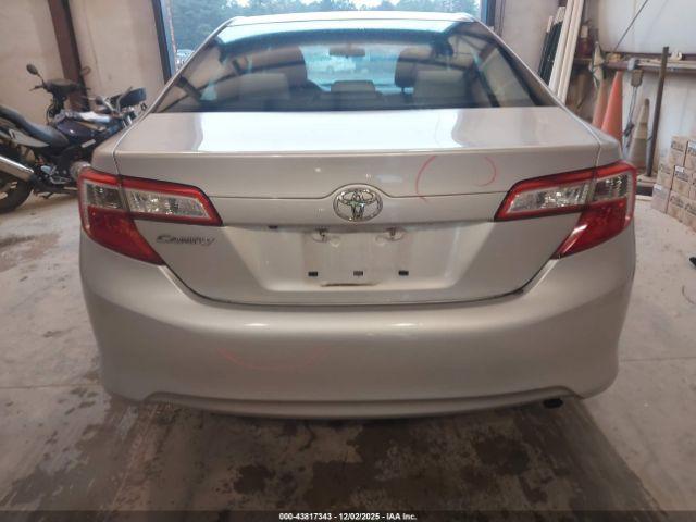 Toyota Camry L Image 14