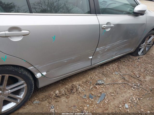 Toyota Camry L Image 11