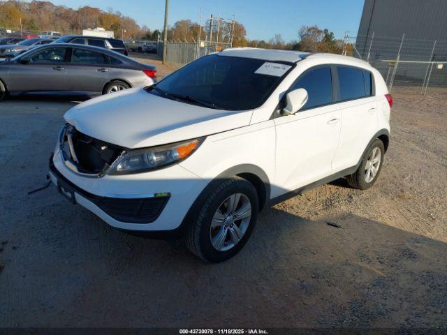 Kia Sportage Lx Image 2