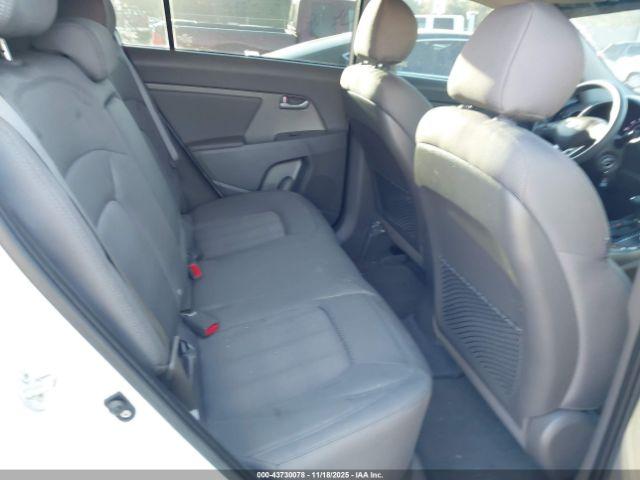 Kia Sportage Lx Image 8