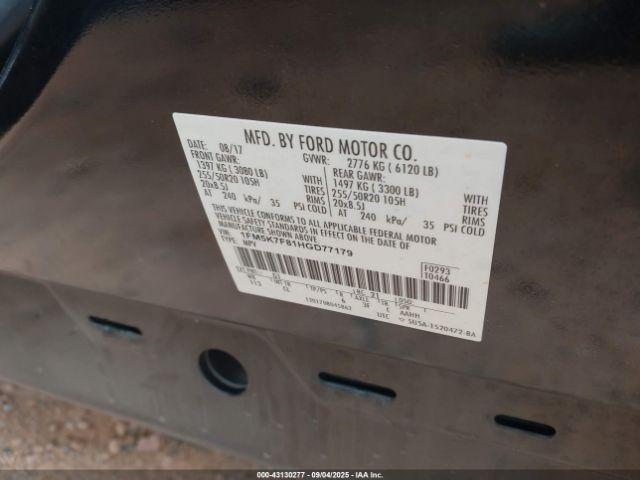 Ford Explorer Limited Image 11