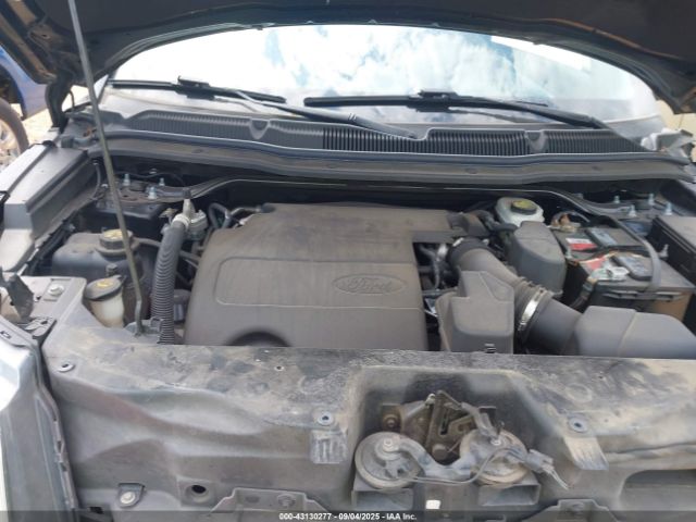 Ford Explorer Limited Image 8