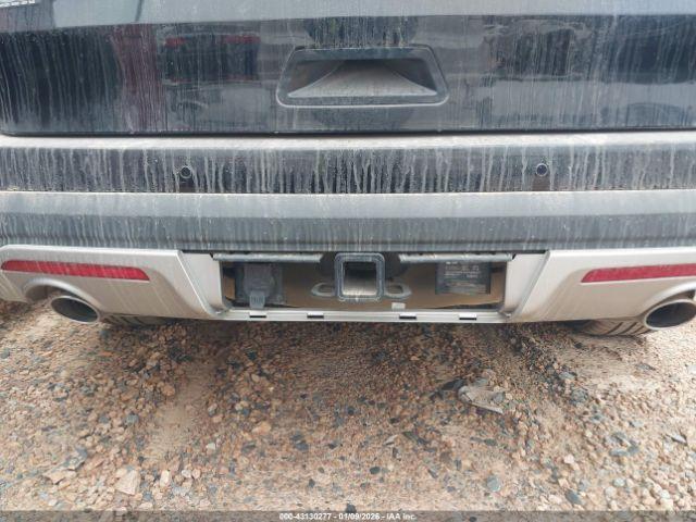 Ford Explorer Limited Image 16