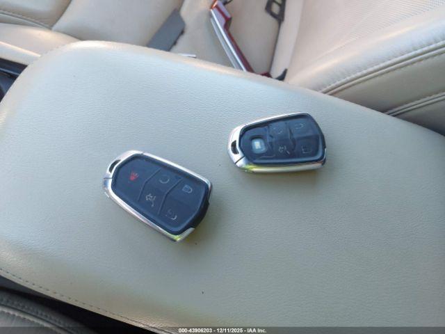 Cadillac XT5 Premium Luxury Image 9