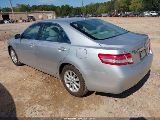 Toyota Camry Xle Image 5