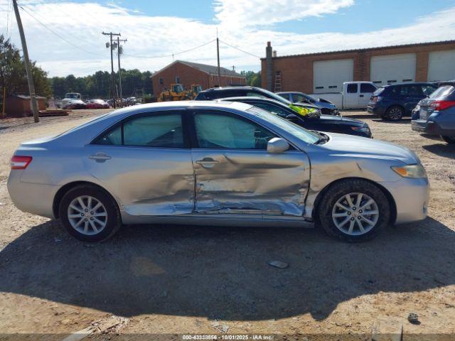 Toyota Camry Xle Image 15