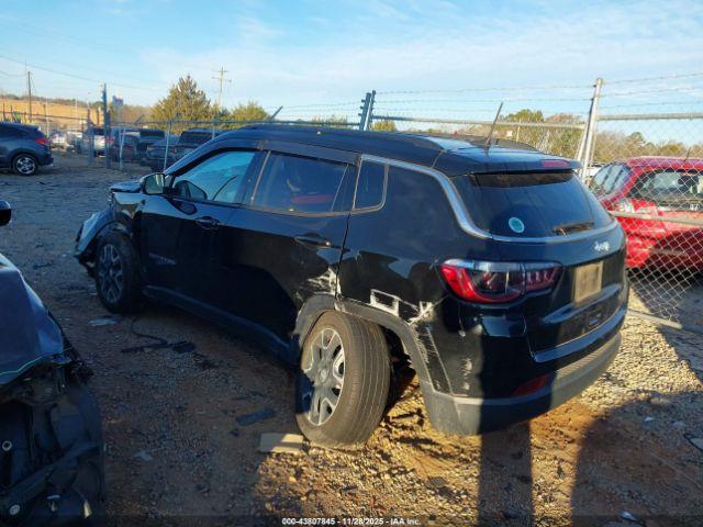 Jeep Compass Latitude Fwd Image 10
