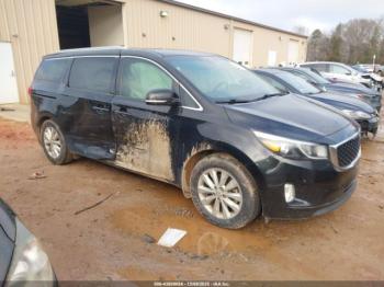  Salvage Kia Sedona