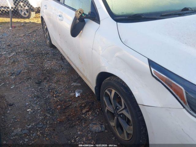 Kia Forte Lxs Image 10