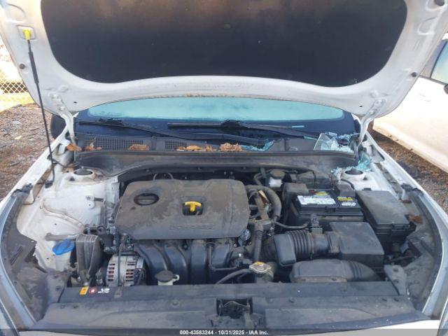 Kia Forte Lxs Image 8