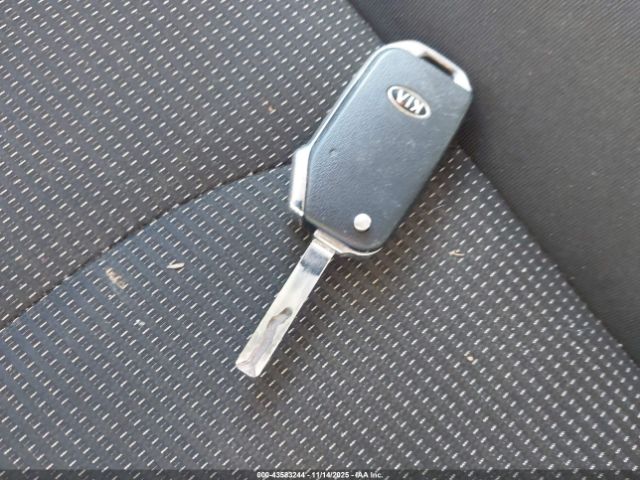 Kia Forte Lxs Image 9