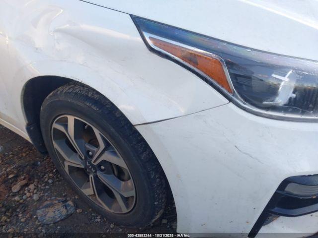 Kia Forte Lxs Image 15