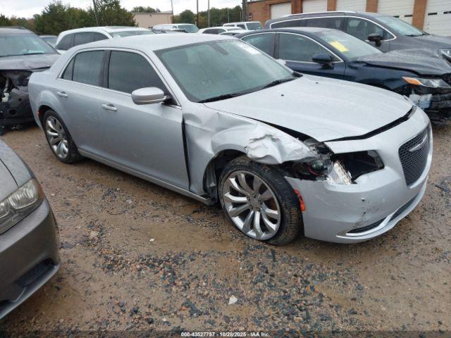  Salvage Chrysler 300