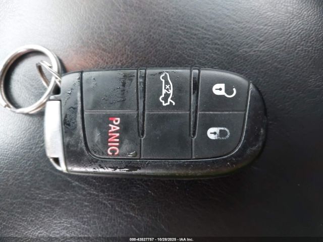 Chrysler 300 Touring L Image 7