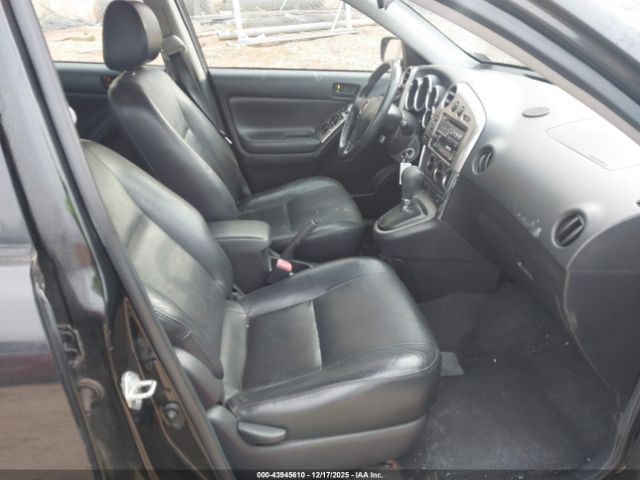 Pontiac Vibe Image 5