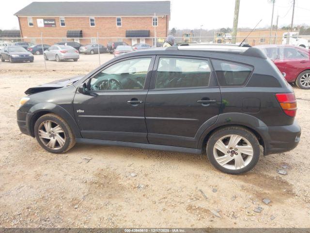 Pontiac Vibe Image 2