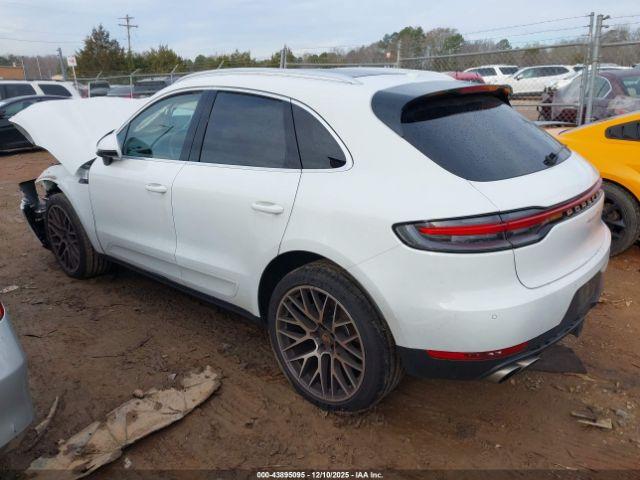 Porsche Macan S Image 2