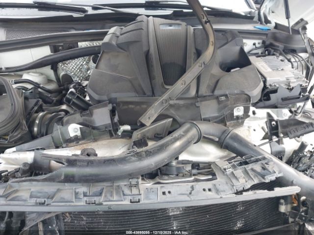 Porsche Macan S Image 8