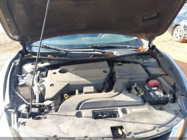 Nissan Altima 2.5 Sv Image 6