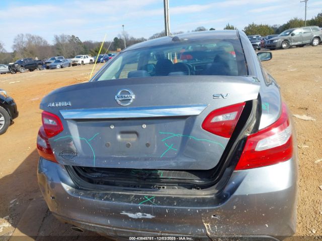 Nissan Altima 2.5 Sv Image 9