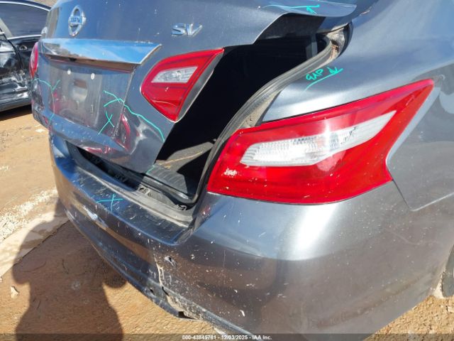 Nissan Altima 2.5 Sv Image 15