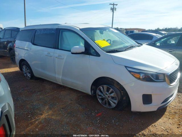  Salvage Kia Sedona