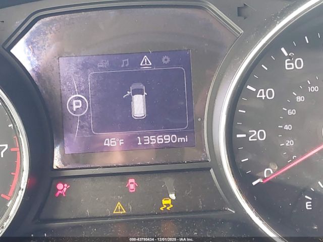 Kia Sedona Lx Image 8