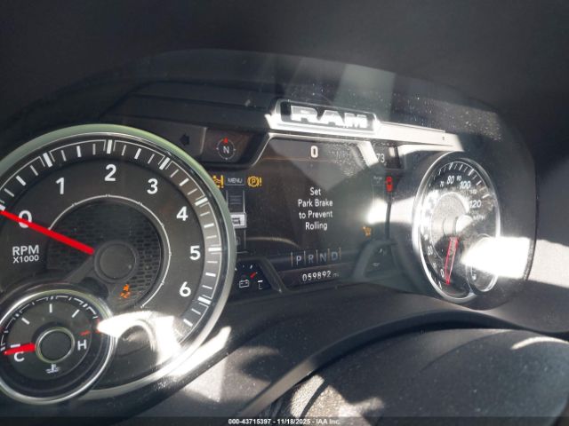 Ram 1500 Laramie  4x4 5'7 Box Image 9
