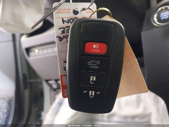 Toyota RAV4 Xle Image 7