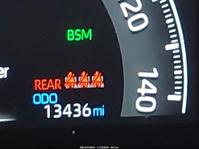 Toyota RAV4 Xle Image 11