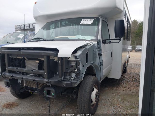 Starcraft Bus E-450 Cutaway Image 16