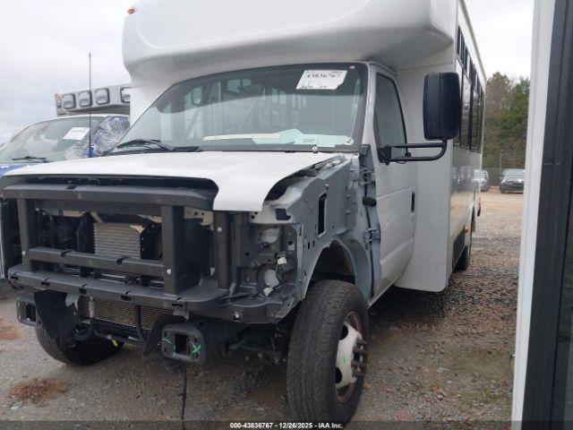 Starcraft Bus E-450 Cutaway Image 16