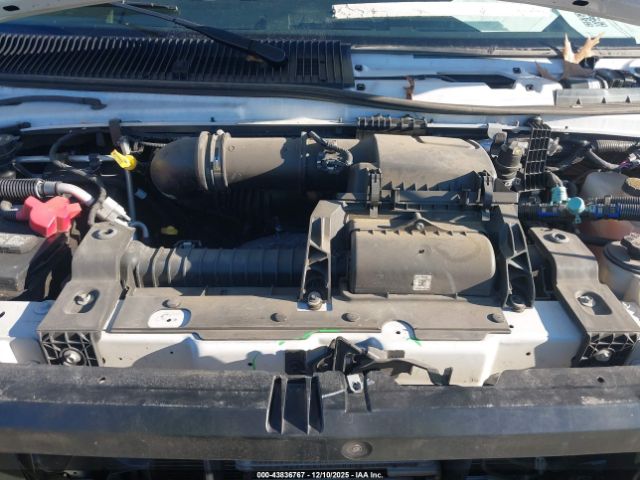 Starcraft Bus E-450 Cutaway Image 7