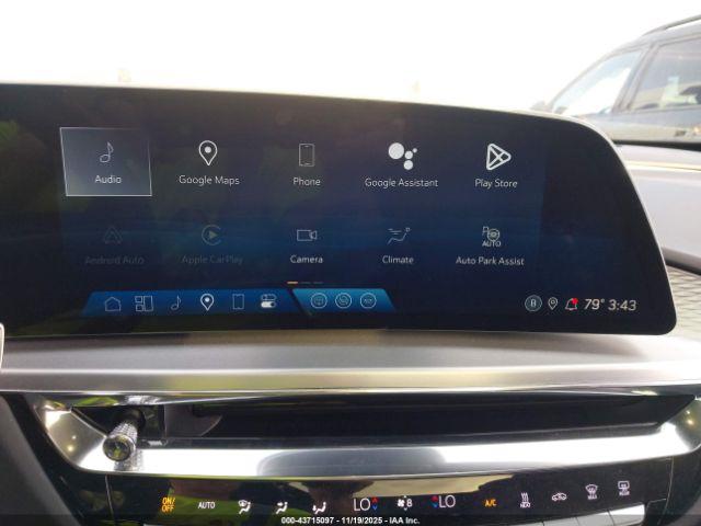 Cadillac LYRIQ Image 16