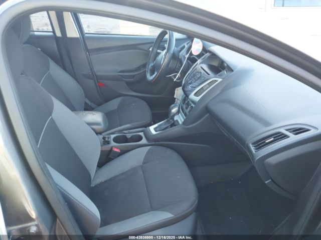 Ford Focus Se Image 6