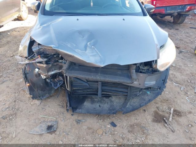 Ford Focus Se Image 12