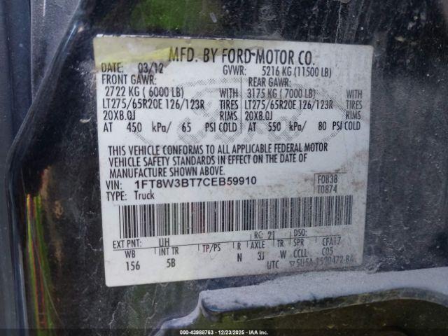 Ford F-350 Lariat Image 3