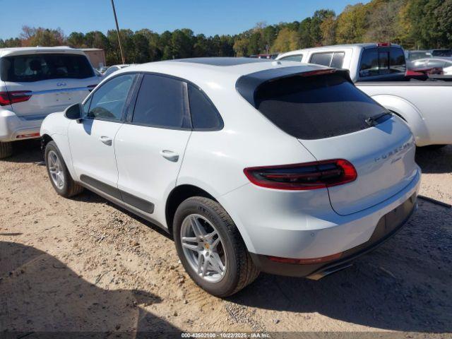 Porsche Macan Image 6