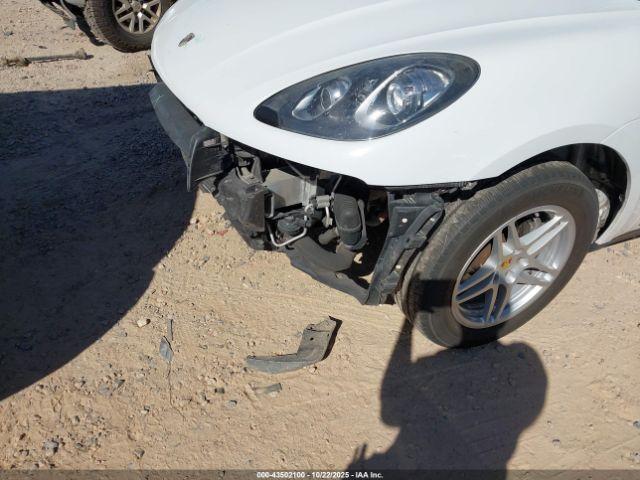 Porsche Macan Image 11