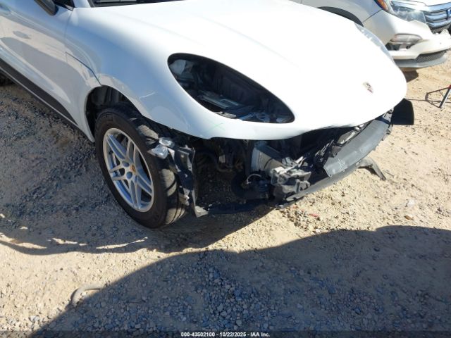 Porsche Macan Image 19