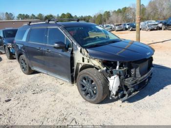  Salvage Kia Carnival