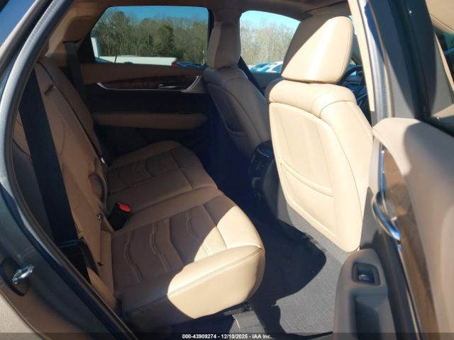 Cadillac XT5 Fwd Premium Luxury Image 9