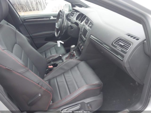 Volkswagen Golf Image 3