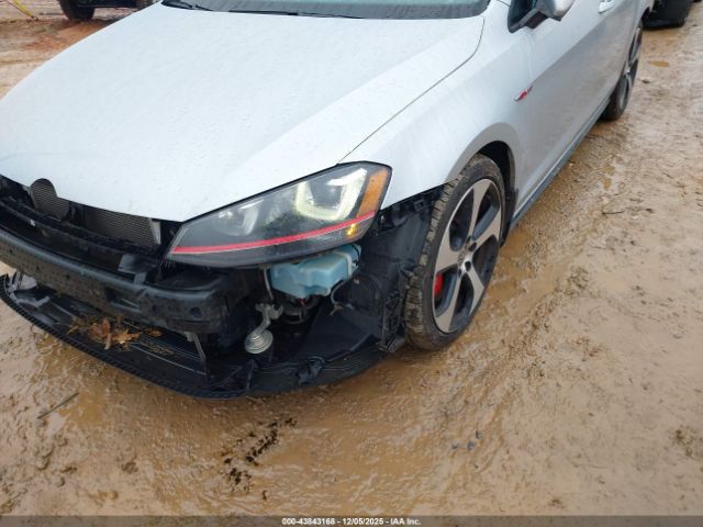 Volkswagen Golf Image 5