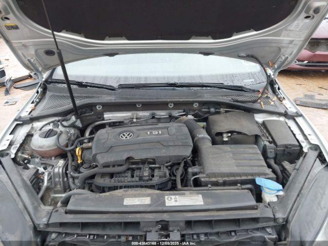 Volkswagen Golf Image 7