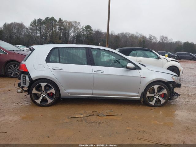 Volkswagen Golf Image 15