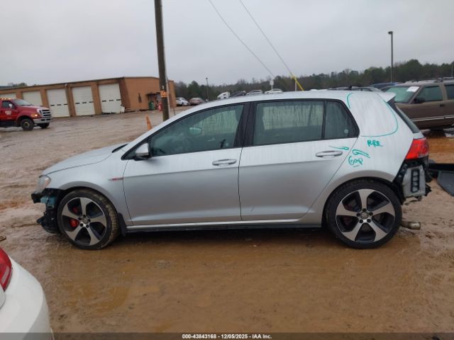 Volkswagen Golf Image 12