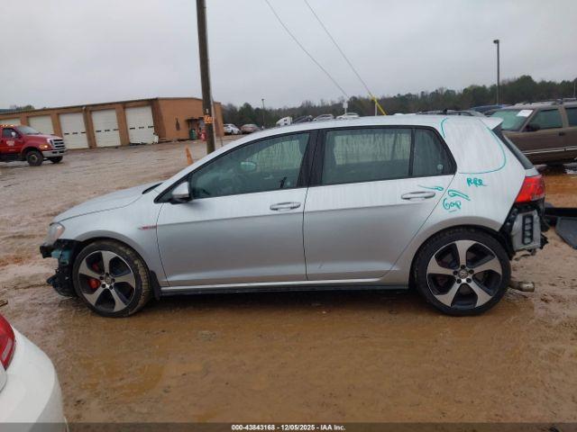 Volkswagen Golf Image 12