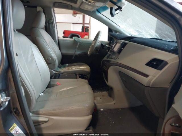 Toyota Sienna Xle V6 Image 6