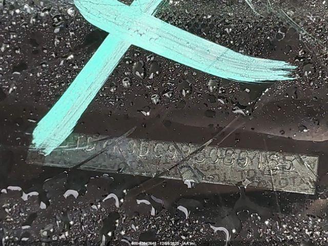 Toyota Sienna Xle V6 Image 9